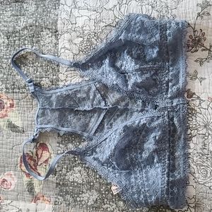 Sweet & Feminine Victoria's Secret Lacy Front Close Bralette in Blue. M.  EUC!